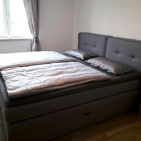 Fruhstuckspension & Cafe Foko Bed & Breakfast Berglern