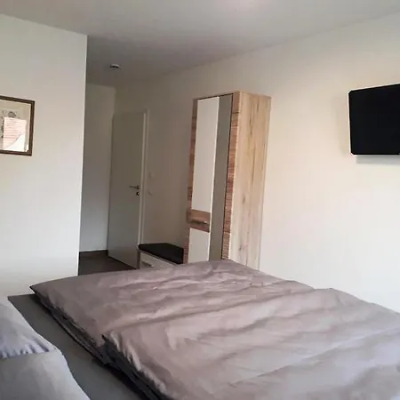 Fruhstuckspension & Cafe Foko Bed & Breakfast